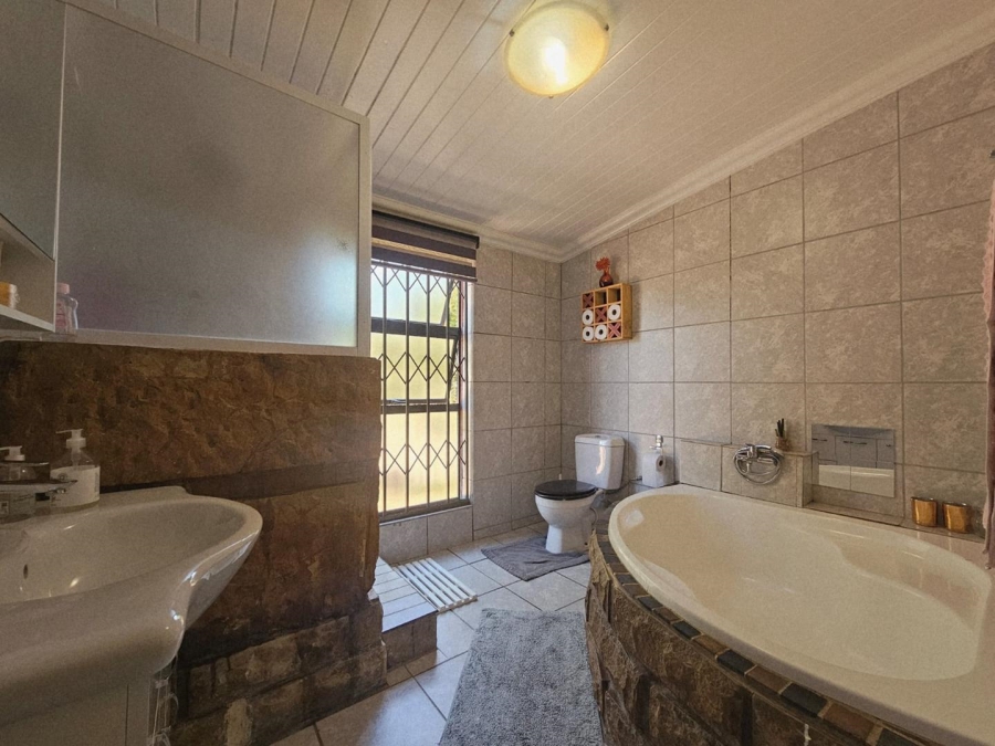 3 Bedroom Property for Sale in Ladybrand Free State